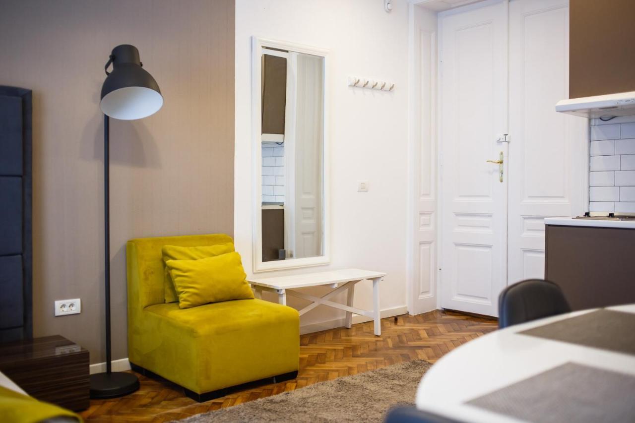 Eat It Cozy Downtown Apartments 오라데아 외부 사진